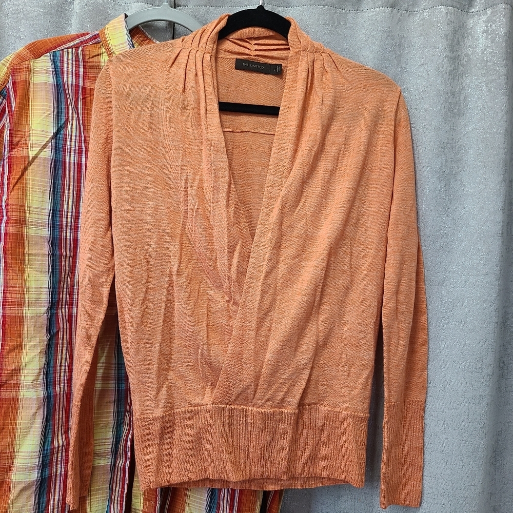 Limited Merino wool blend deep V neck sweater‎ size S euc